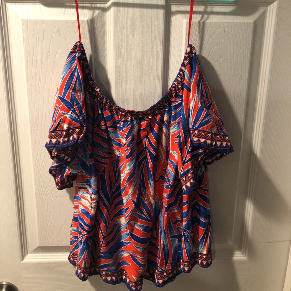 Off the shoulder slightly cropped summer blouse